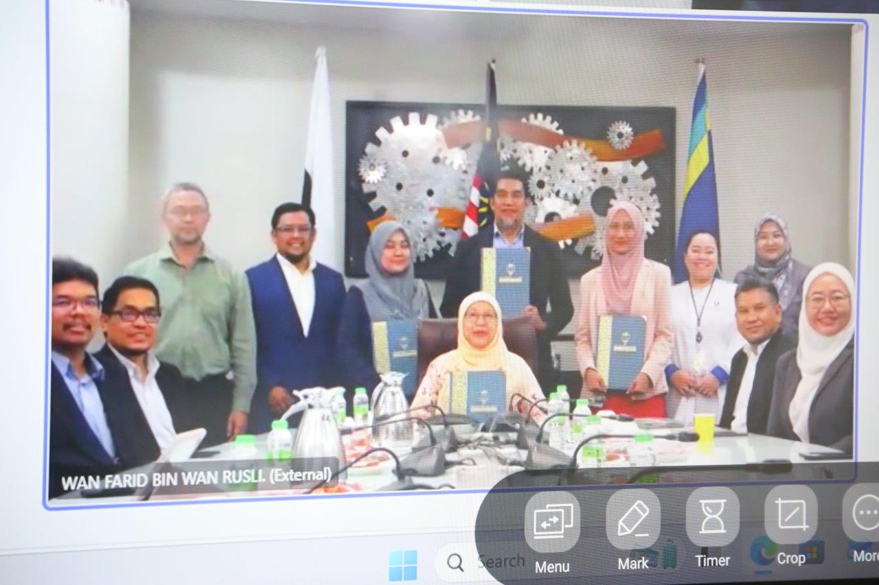 جامعة عمان العربية وجامعة باهانج السلطان عبدالله الماليزية يوقعان اتفاقية تعاون أكاديمي وبحثي19