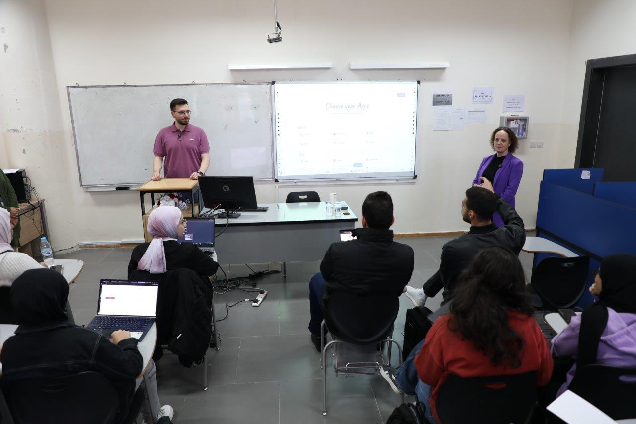 كلية الأعمال في "عمان العربية" تعزّز جاهزية طلبتها لسوق العمل عبر ورشة تطبيقية على أنظمة "Odoo"1
