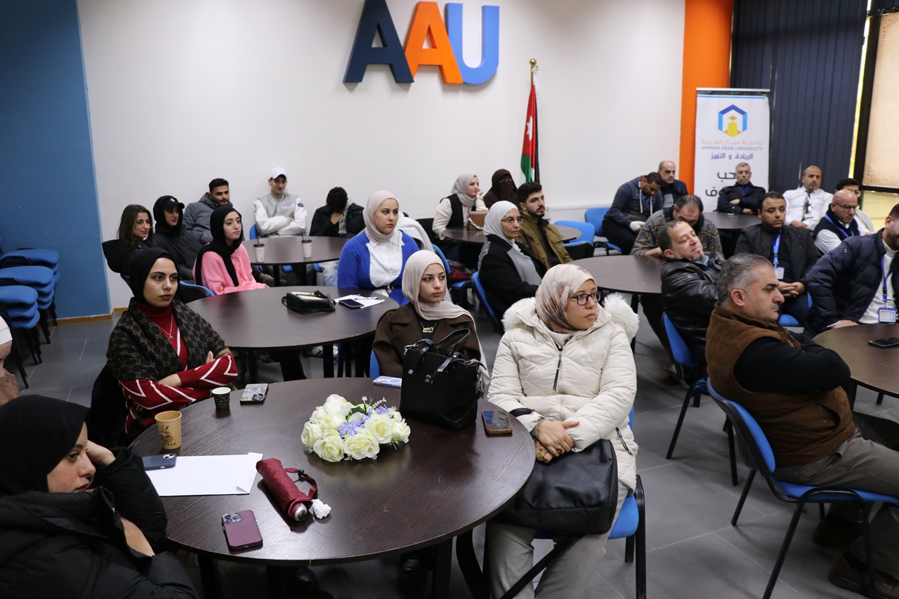 كلية تكنولوجيا المعلومات في جامعة عمّان العربية تلتقي بخريجيها وتقدّم ورشة تدريبية لهم1