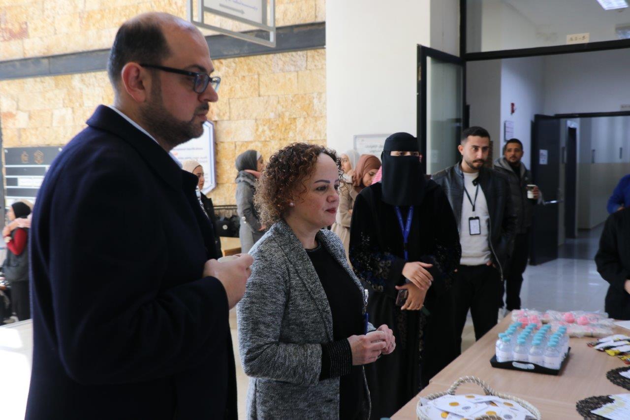 كلية الأعمال في "عمان العربية" تنظم مسابقة بعنوان: "اقتصادنا … قرارنا… مستقبلنا" لطلبة الكلية1