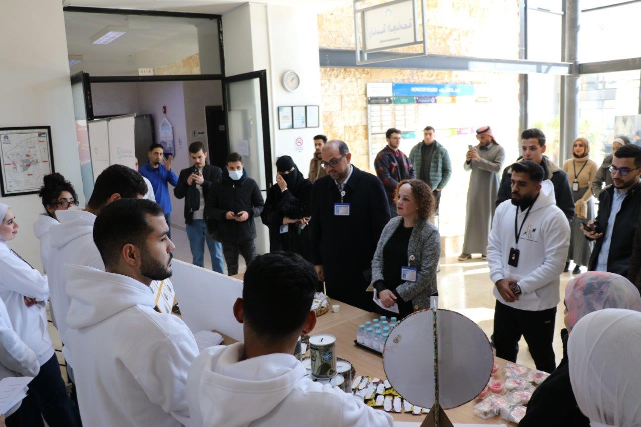 كلية الأعمال في "عمان العربية" تنظم مسابقة بعنوان: "اقتصادنا … قرارنا… مستقبلنا" لطلبة الكلية5