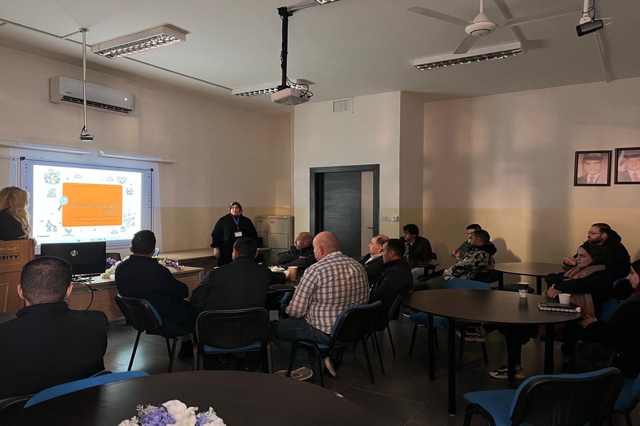 جامعة عمان العربية تنظم ورشة تدريبية علمية بعنوان: "التنمية المستدامة"2
