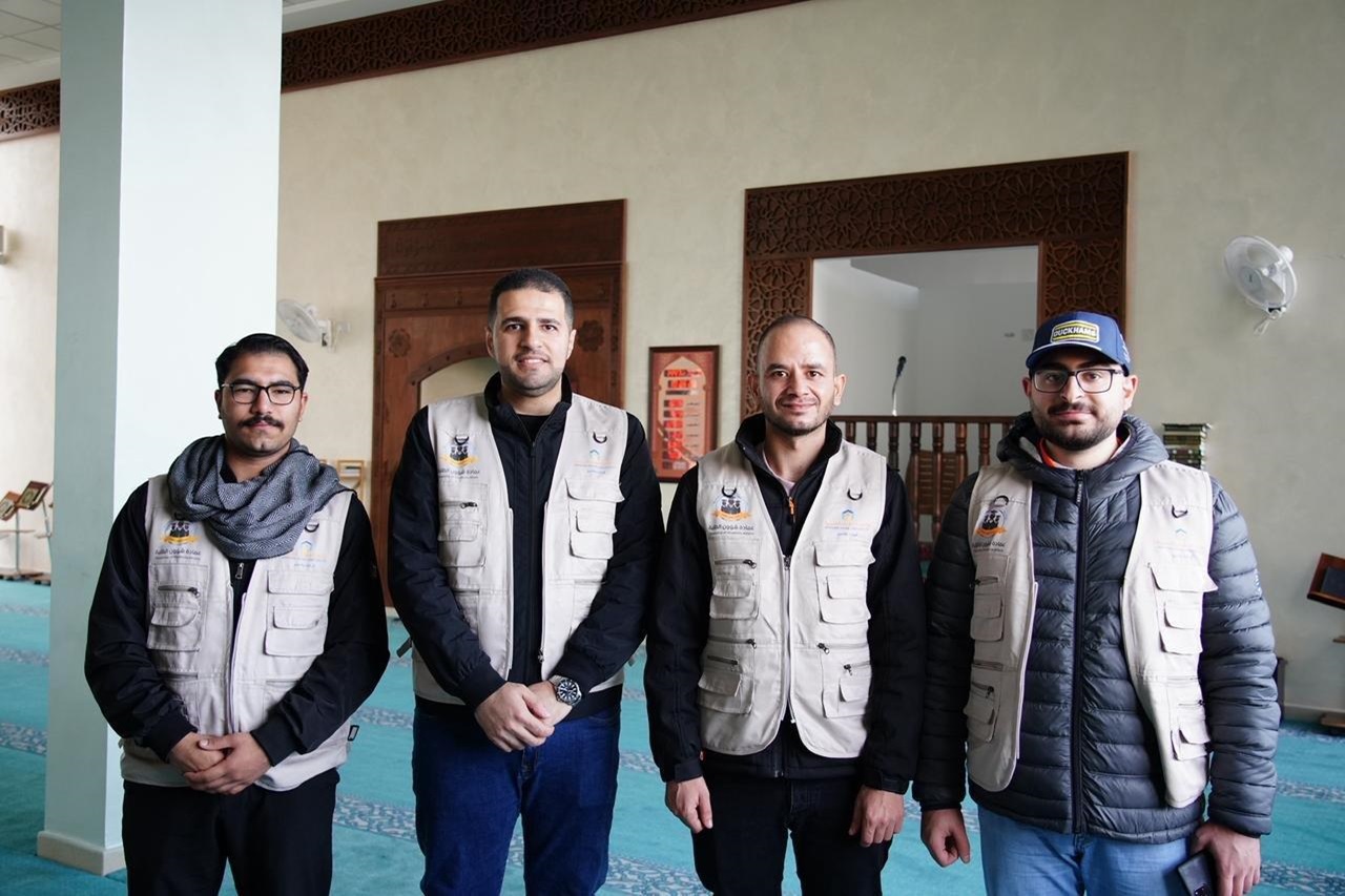 كلية الآداب والعلوم في جامعة عمان العربية تنظم مبادرة تطوعية لتنظيف مسجد الجامعة6