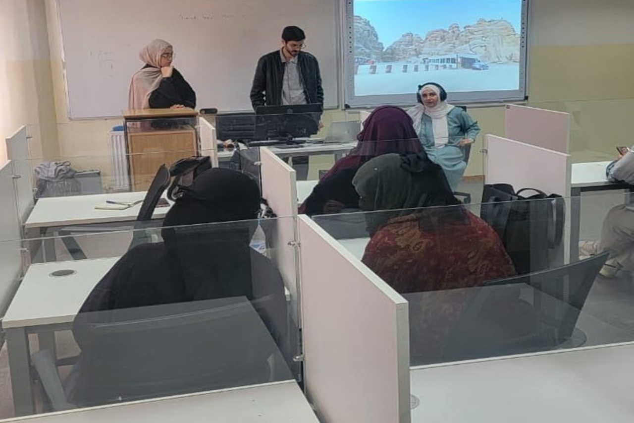 جامعة عمان العربية تنفّذ سلسلة ورش تدريبية في تعليم الأقران من خلال طلبتها1