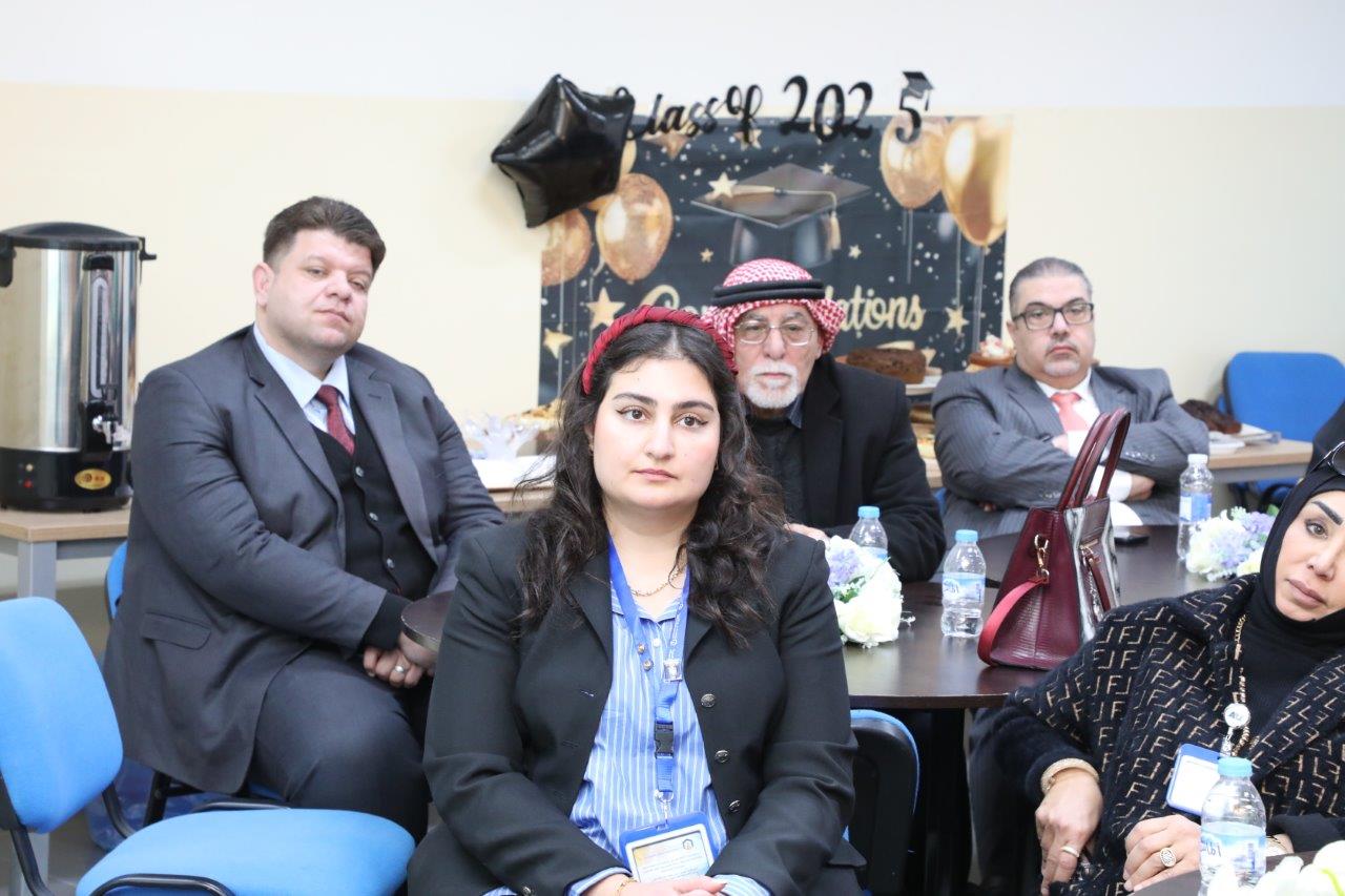 جامعة عمان العربية تحتفي بتخريج الدفعة الأولى من ماجستير اليقظة الدوائية والشؤون التنظيمية12