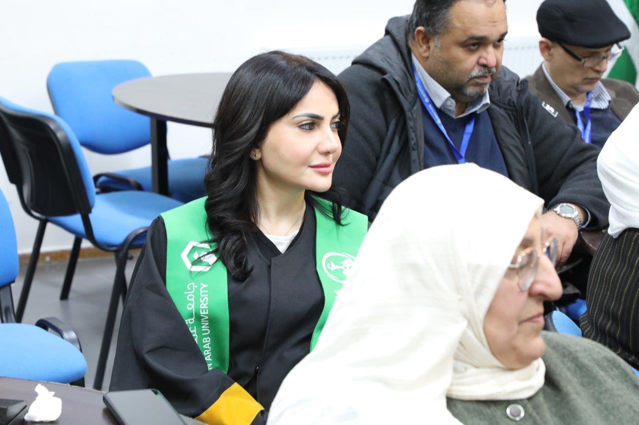 جامعة عمان العربية تحتفي بتخريج الدفعة الأولى من ماجستير اليقظة الدوائية والشؤون التنظيمية16