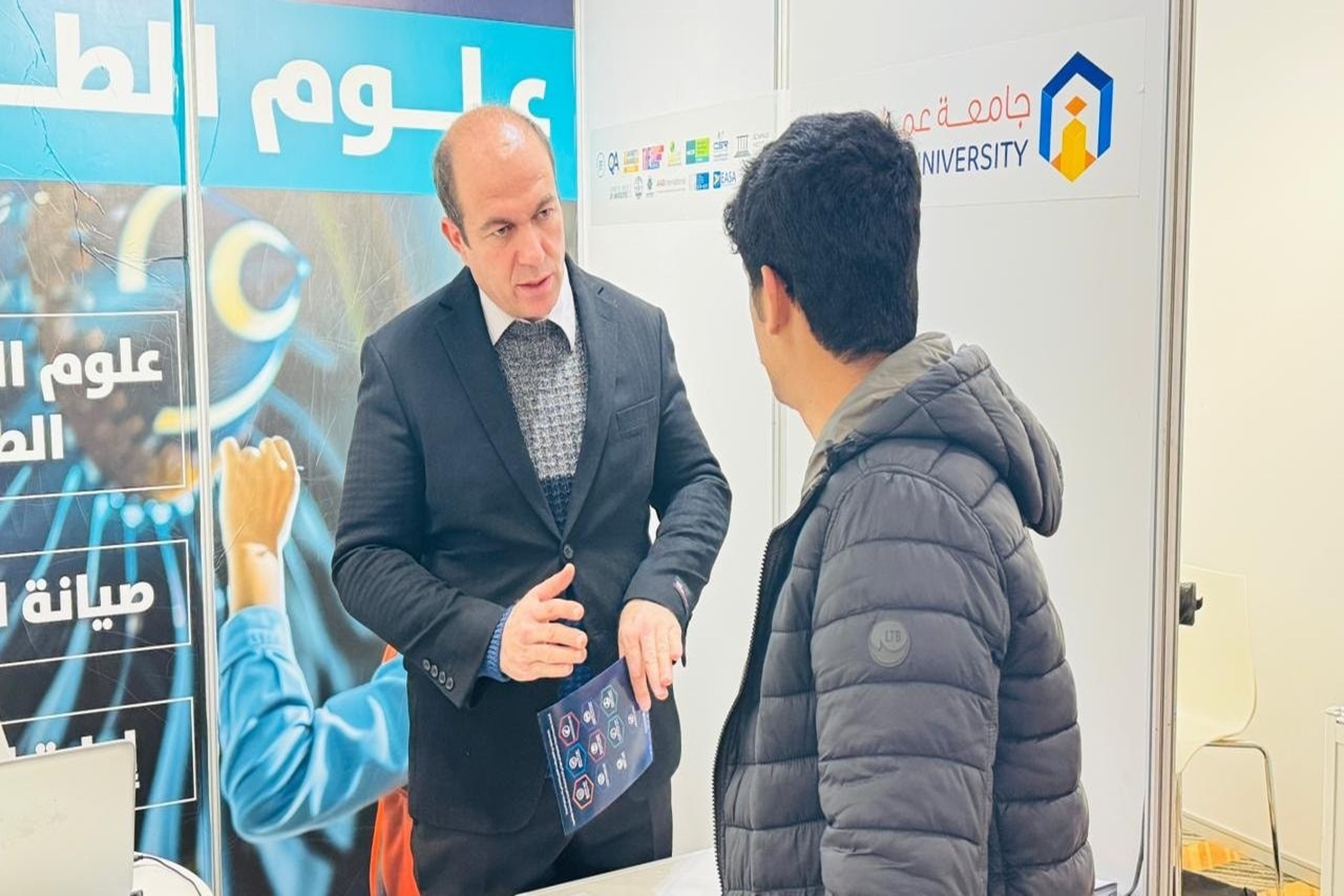 جامعة عمان العربية تواصل حضورها القوي في معرض الجامعات الأردنية بالسعودية المتميز1