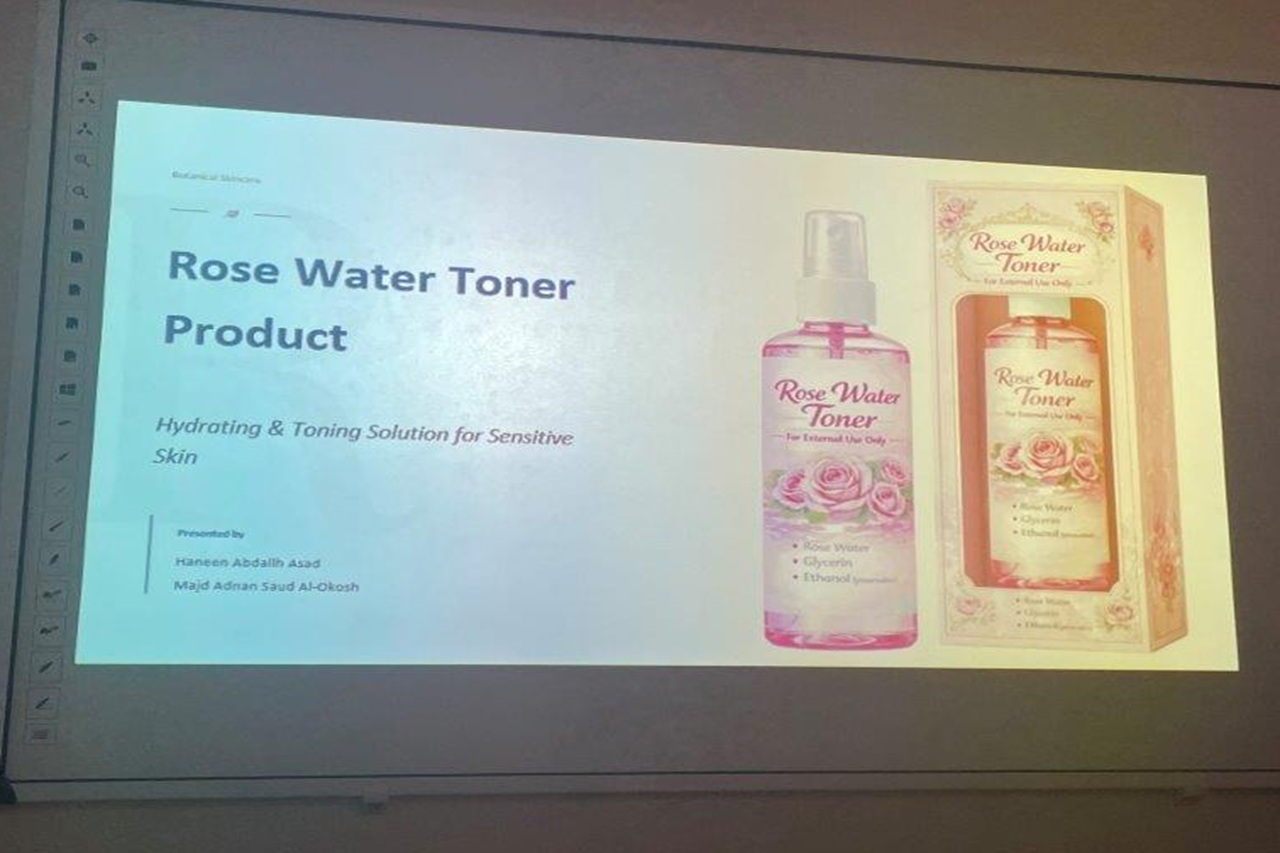 طلبة كلية الصيدلة في "عمان العربية" يحولون المعرفة النظرية إلى منتجات صيدلانية وتجميلية مبتكرة1