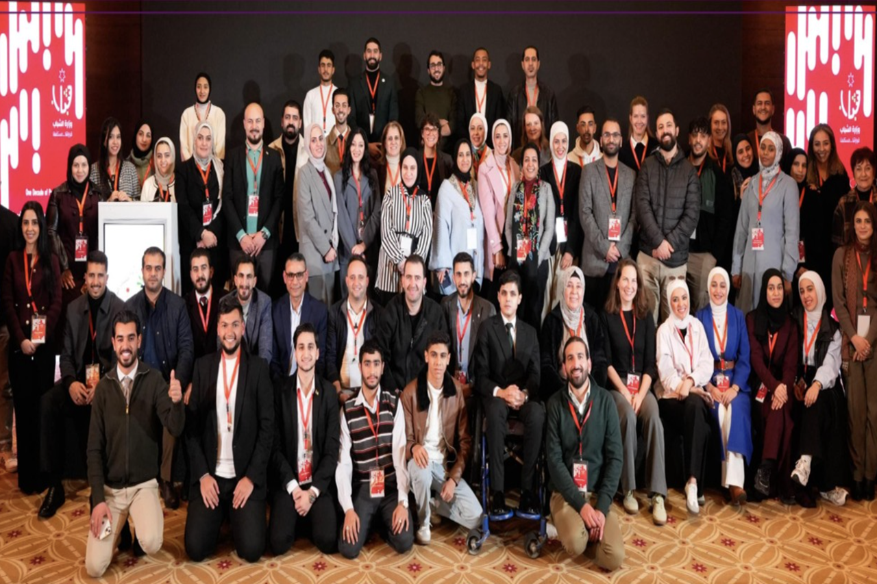 كلية الآداب والعلوم في "عمان العربية" تشارك في المؤتمر الوطني "الشباب والسلام والأمن"1