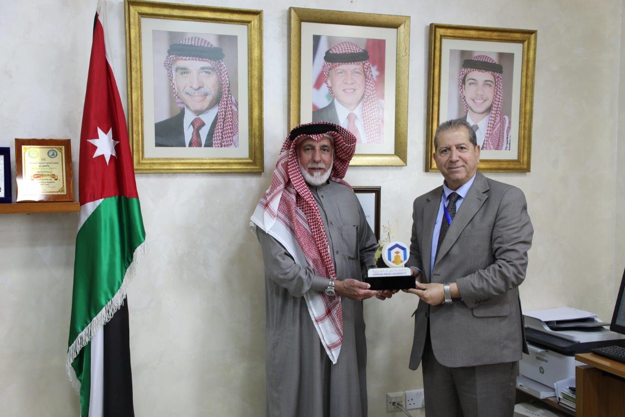 رئيس جامعة عمان العربية يستقبل وفداً من جمعية قطر الخيرية لبحث آفاق التعاون المشترك 5