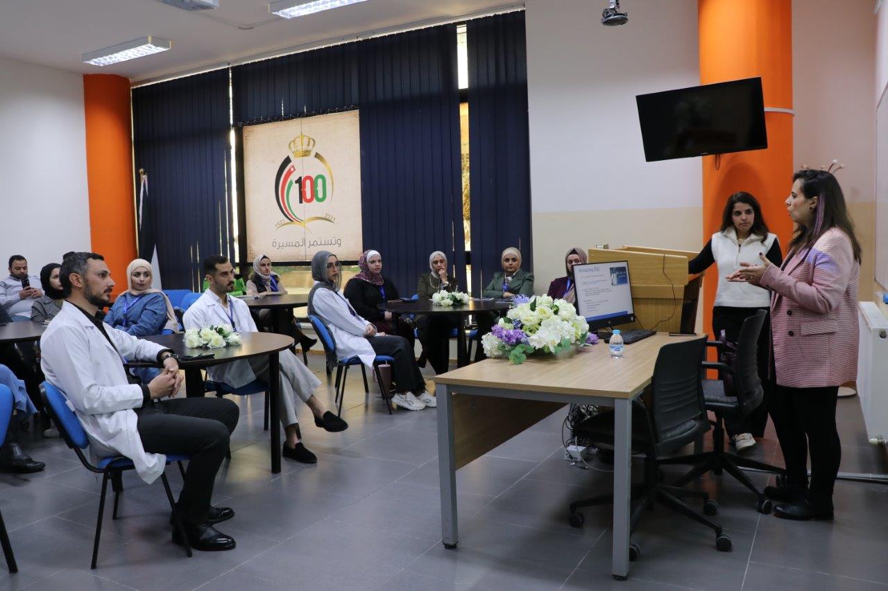 جامعة عمان العربية تعقد دورة تدريبية في الإنعاش القلبي الرئوي واستخدام جهاز (AED) بالتعاون مع شركة (ZOll) العالمية9