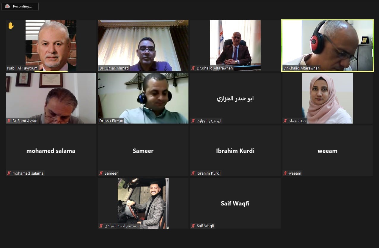 مناقشة مشاريع تخرج لطلبة قسم الهندسة المدنية في "عمان العربية"1
