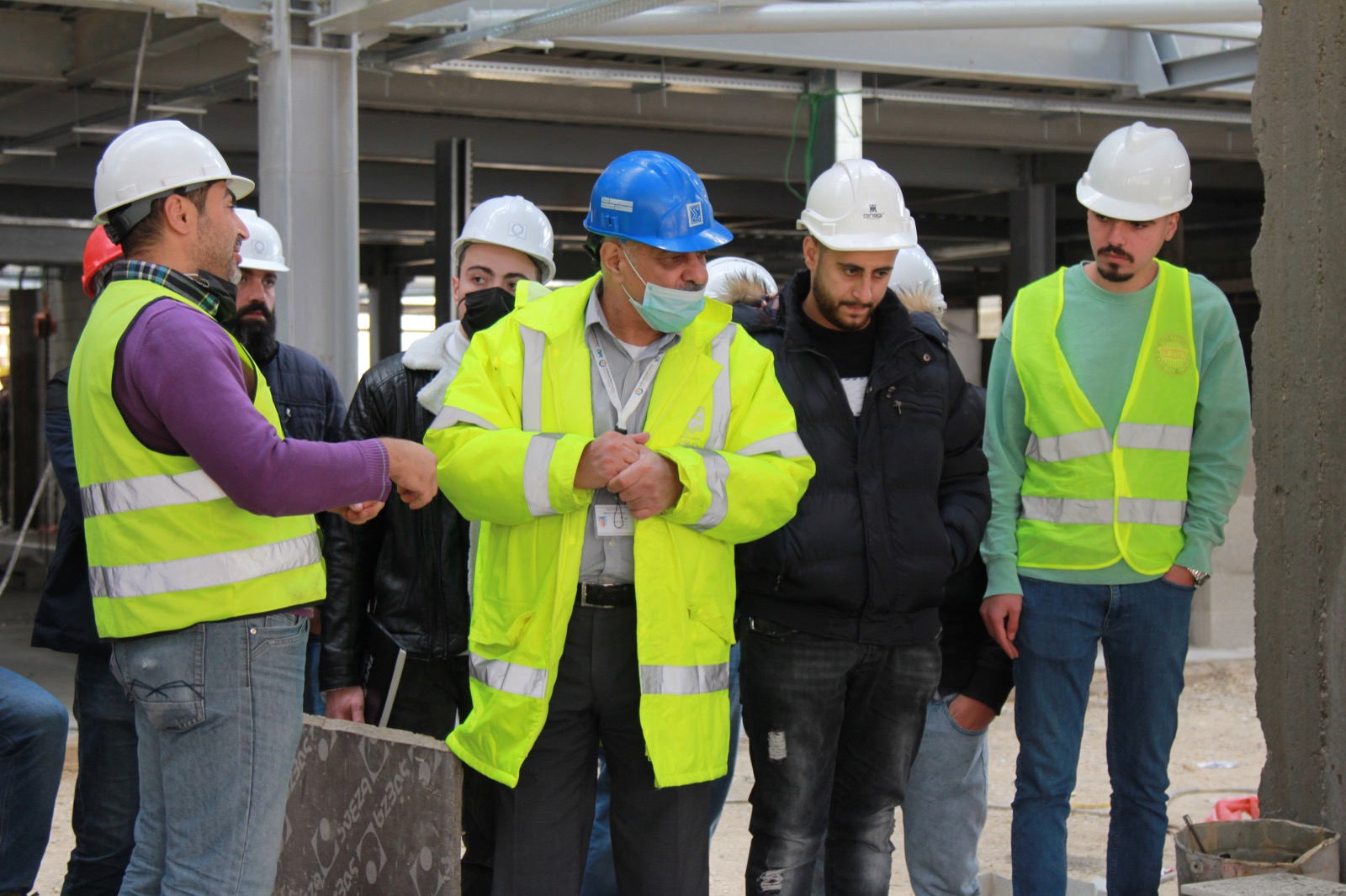 زيارة ميدانية لطلبة الهندسة المدنية في عمان العربية5