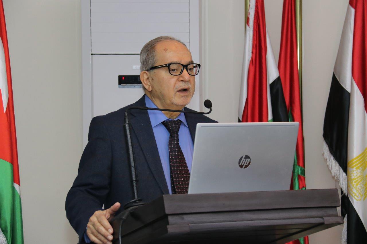 برعاية دولة الدكتور عبد الرؤوف الروابدة  مؤتمر "آثار أزمة كورونا على الأردن" في جامعة عمان العربية 14