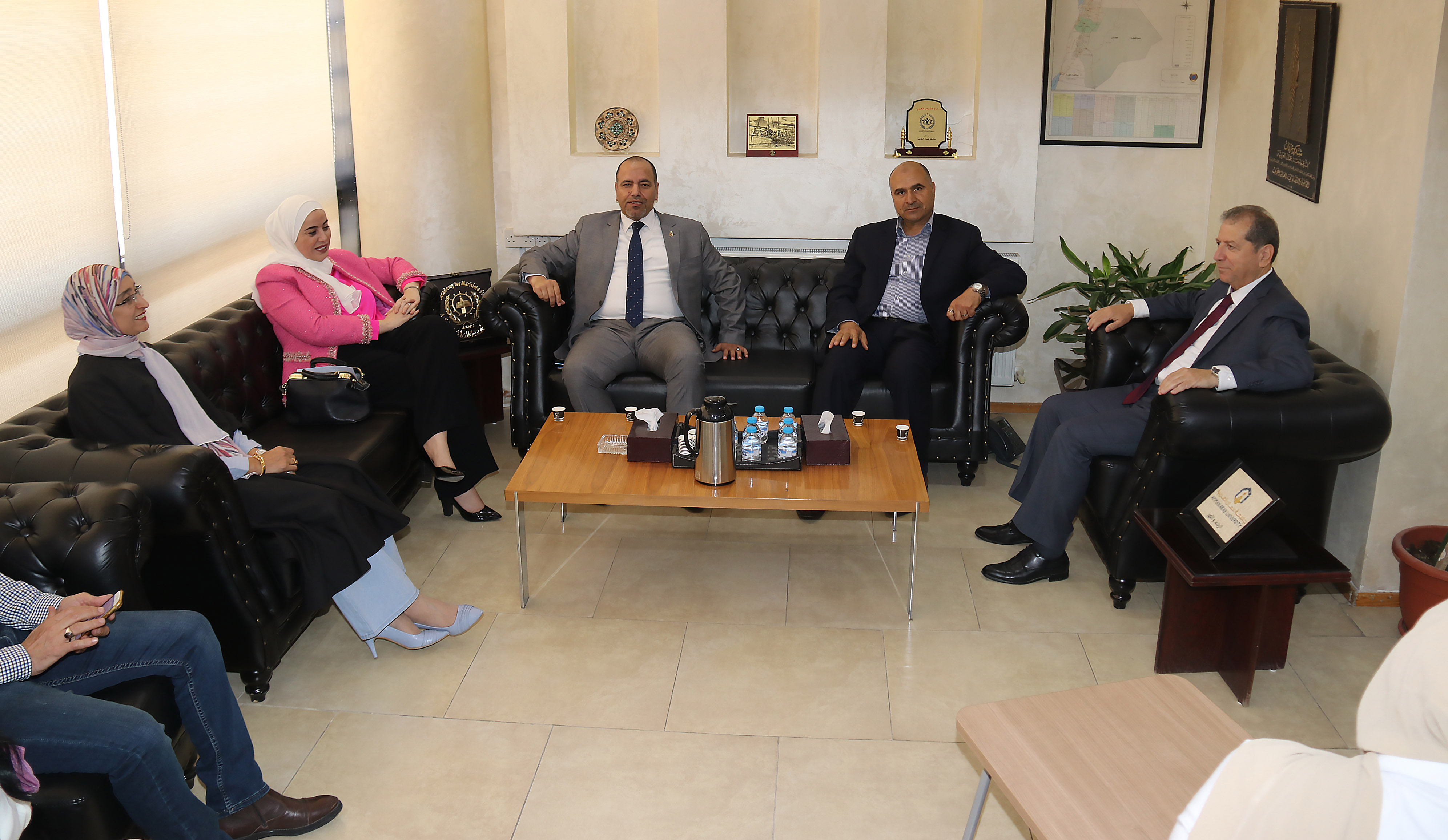 ندوة "التمكين السياسي والقيادي للمرأة الأردنية" في عمان العربية1