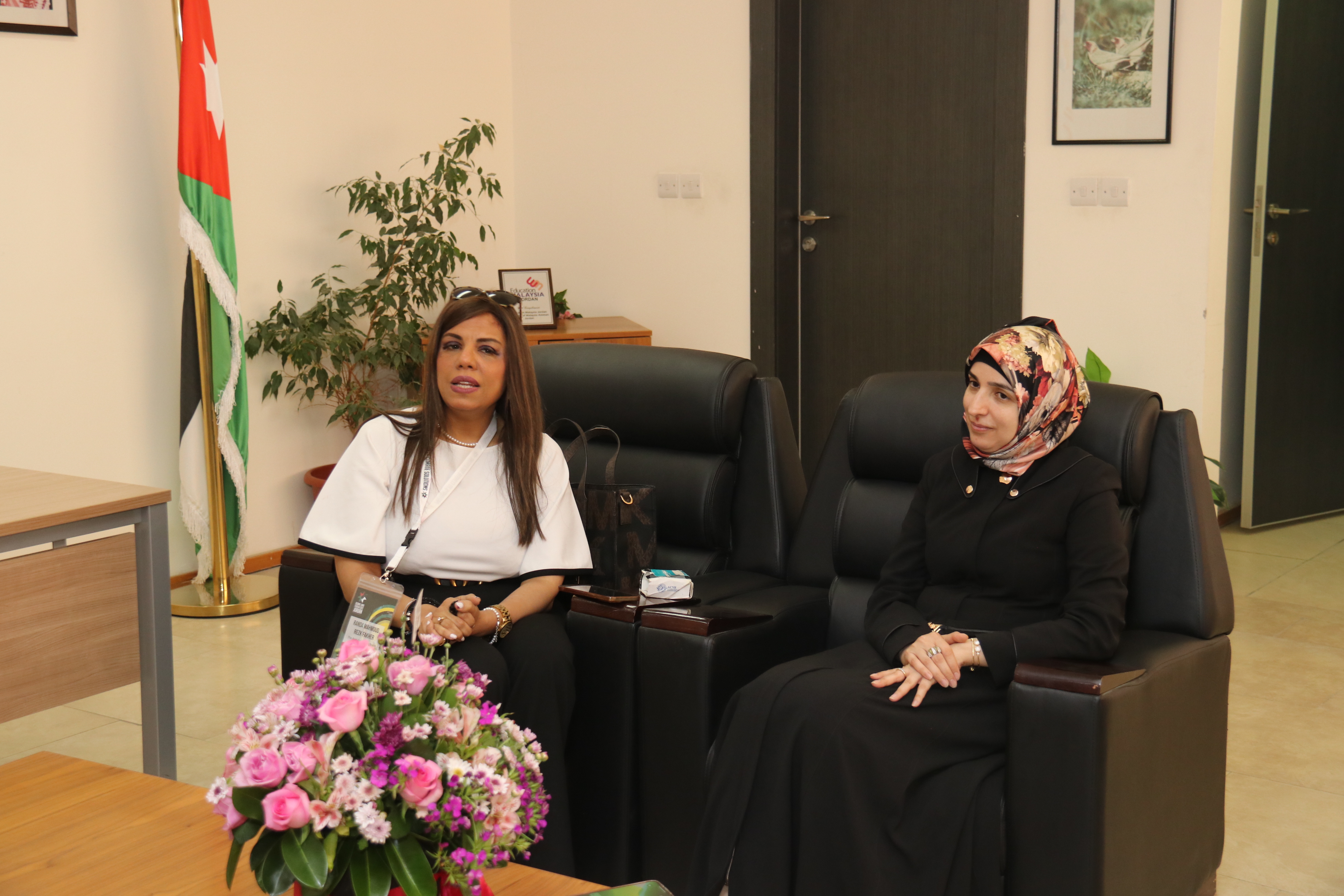 "بروتوكول تعاون مشترك بين المجلس العربي للمسؤولية المجتمعية و جامعة عمان العربية"3
