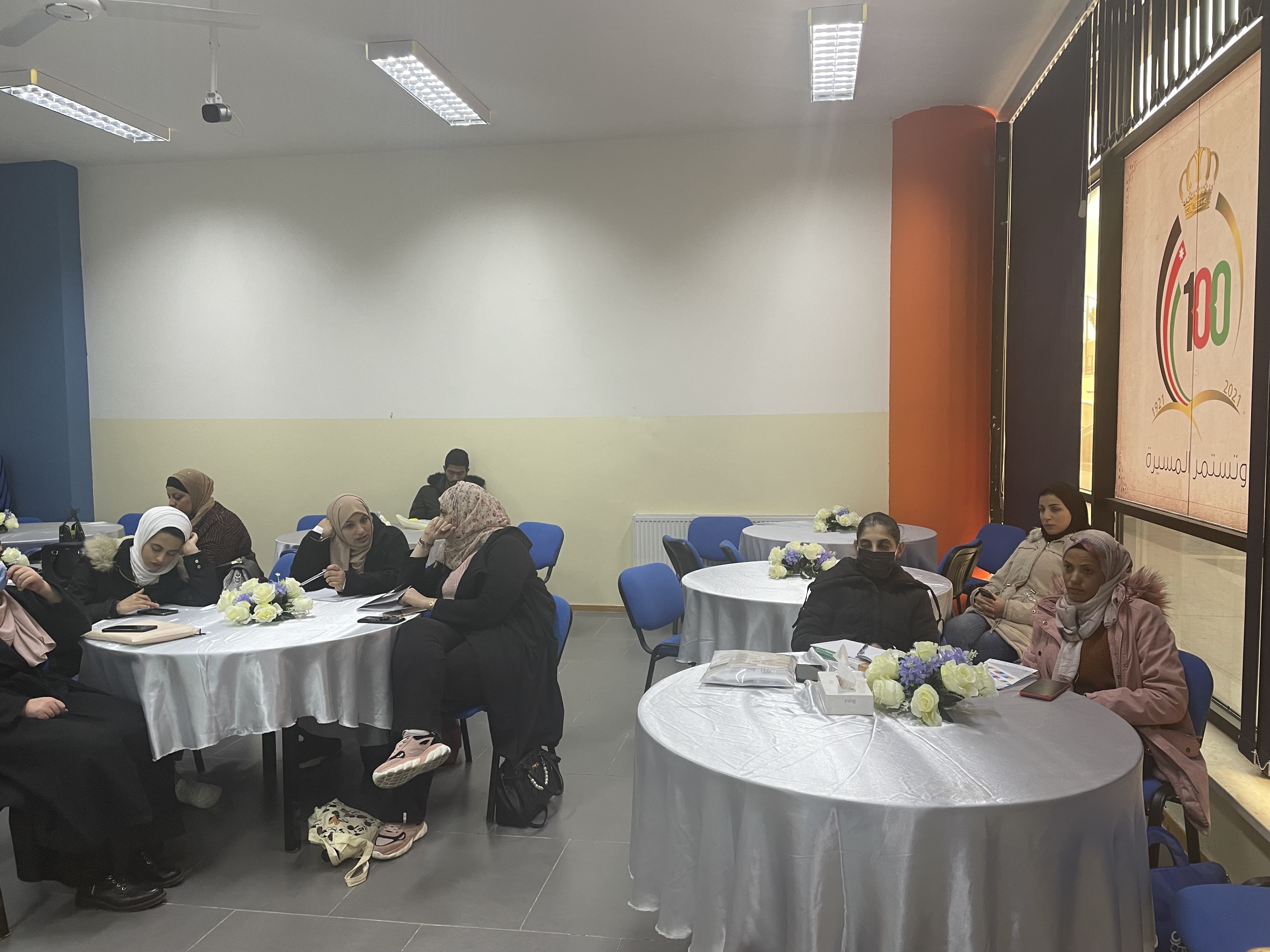 دورات وورشات تدريبية لمكتب الإرشاد الوظيفي ومتابعة الخريجين في "عمان العربية"5