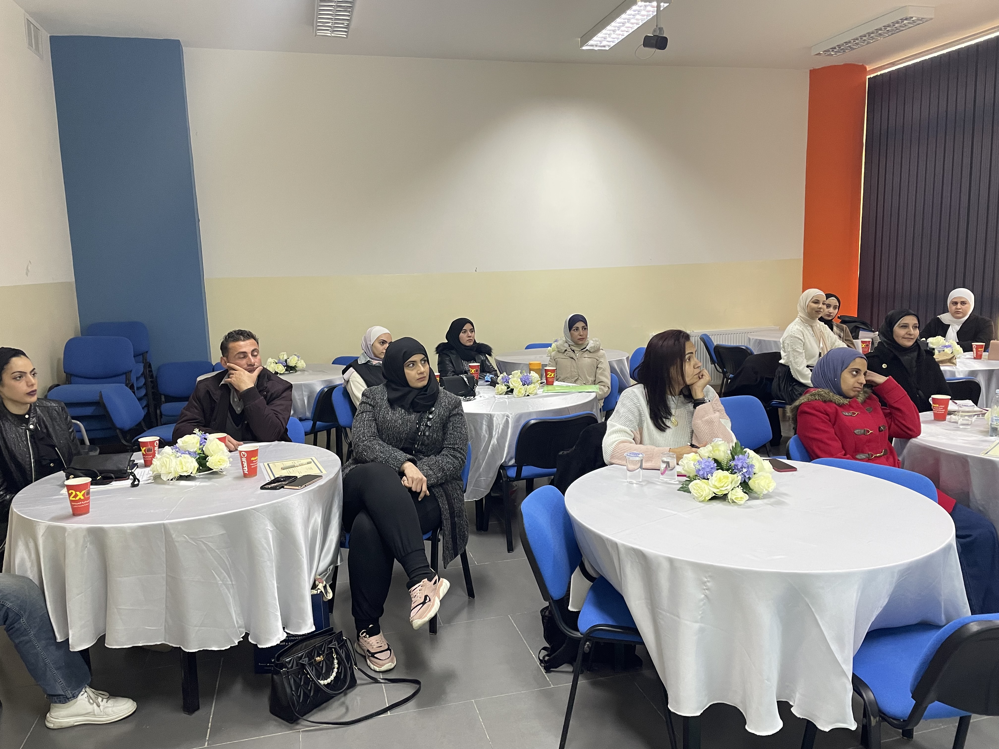 دورات وورشات تدريبية لمكتب الإرشاد الوظيفي ومتابعة الخريجين في "عمان العربية"7