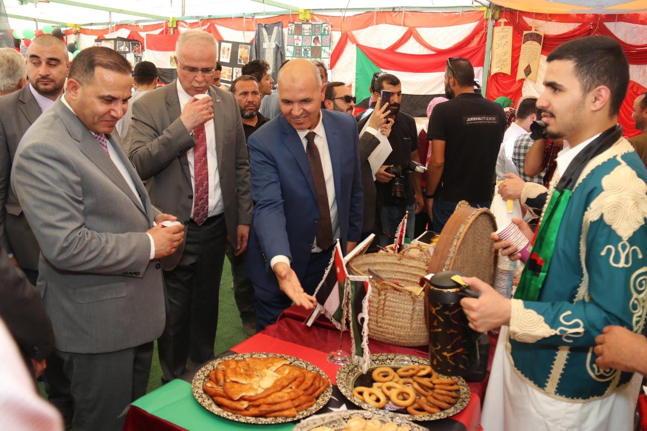 محافظ البلقاء يرعى احتفال عيد الاستقلال ويوم الجاليات في "عمان العربية"17