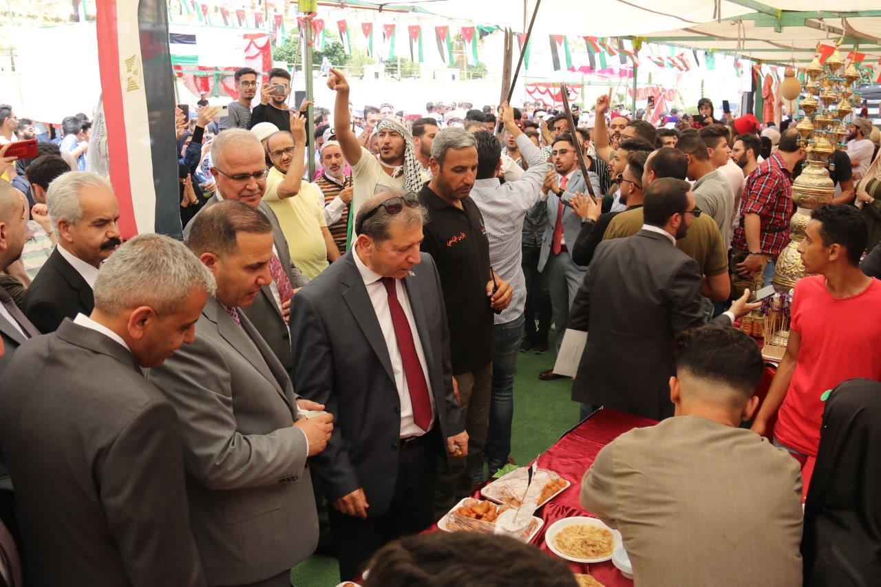 محافظ البلقاء يرعى احتفال عيد الاستقلال ويوم الجاليات في "عمان العربية"18
