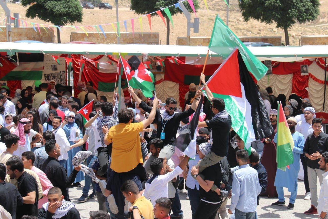 محافظ البلقاء يرعى احتفال عيد الاستقلال ويوم الجاليات في "عمان العربية"23