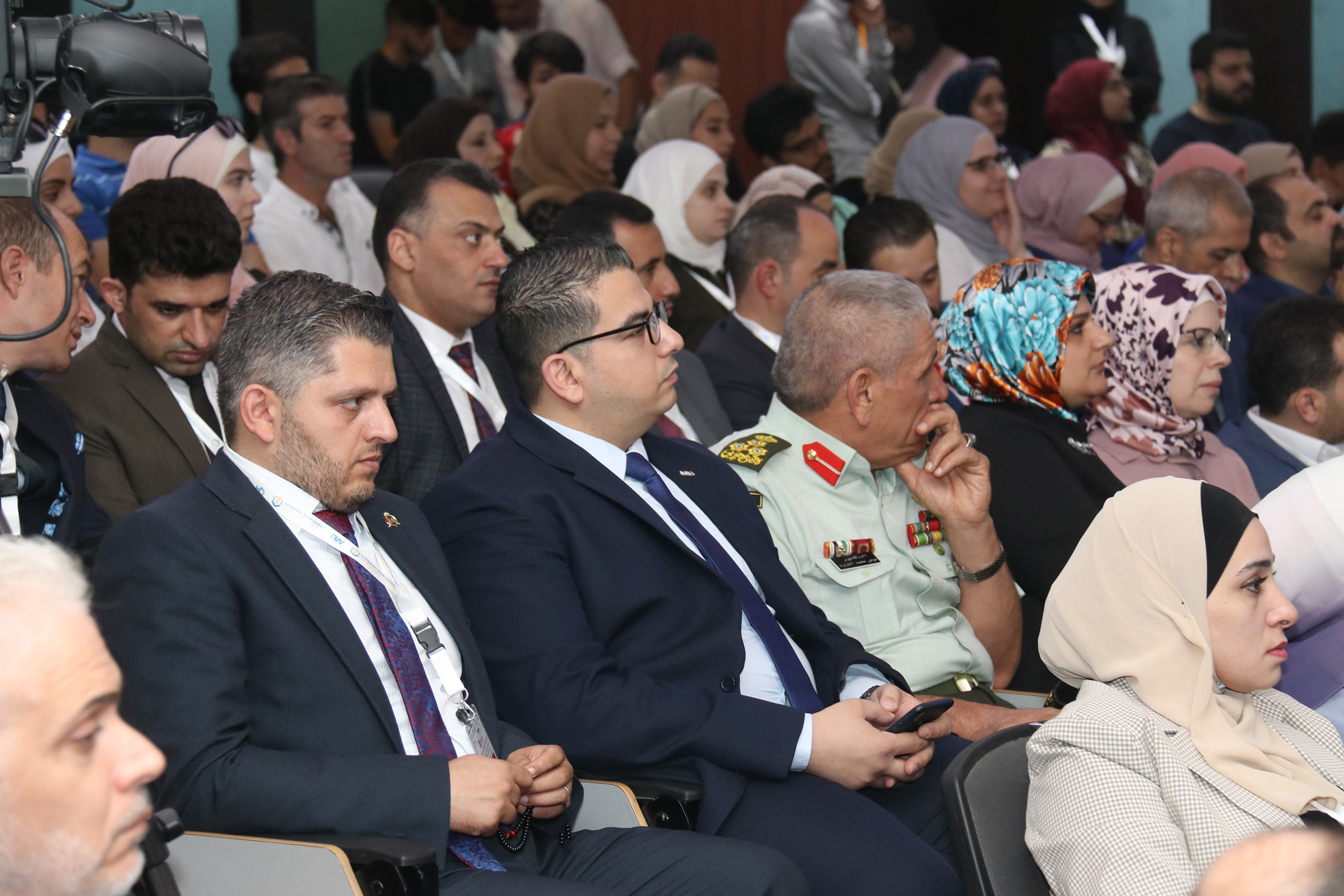 الهناندة يرعى افتتاح فعاليات المؤتمر الدولي الرابع في العلوم الحاسوبية والمعلوماتية في "عمان العربية"10