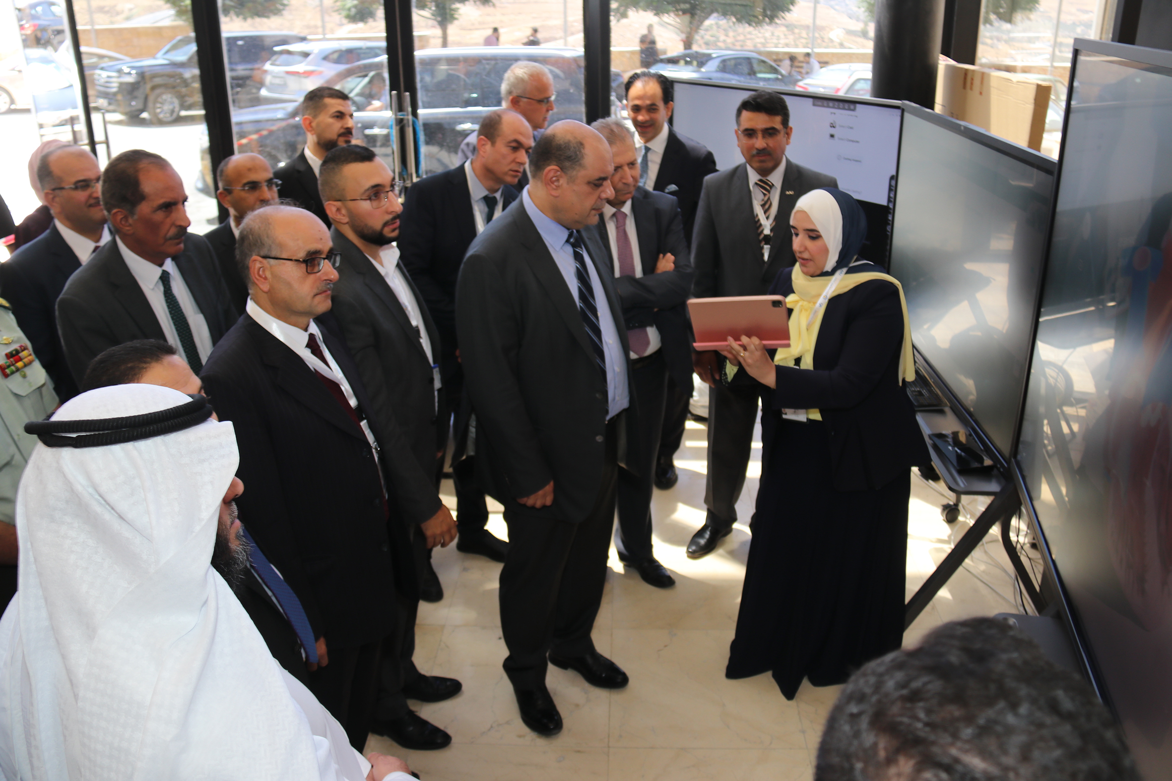 الهناندة يرعى افتتاح فعاليات المؤتمر الدولي الرابع في العلوم الحاسوبية والمعلوماتية في "عمان العربية"18