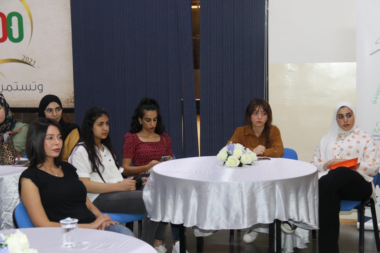 كلية العلوم الحاسوبية والمعلوماتية في "عمان العربية" تكرم الطلبة الفائزين بمسابقة Cyber Talent العالمية4