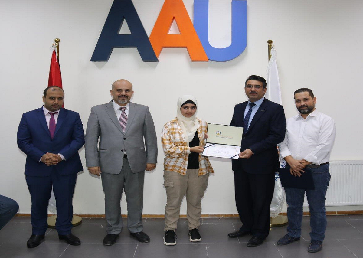 كلية العلوم الحاسوبية والمعلوماتية في "عمان العربية" تكرم الطلبة الفائزين بمسابقة Cyber Talent العالمية15