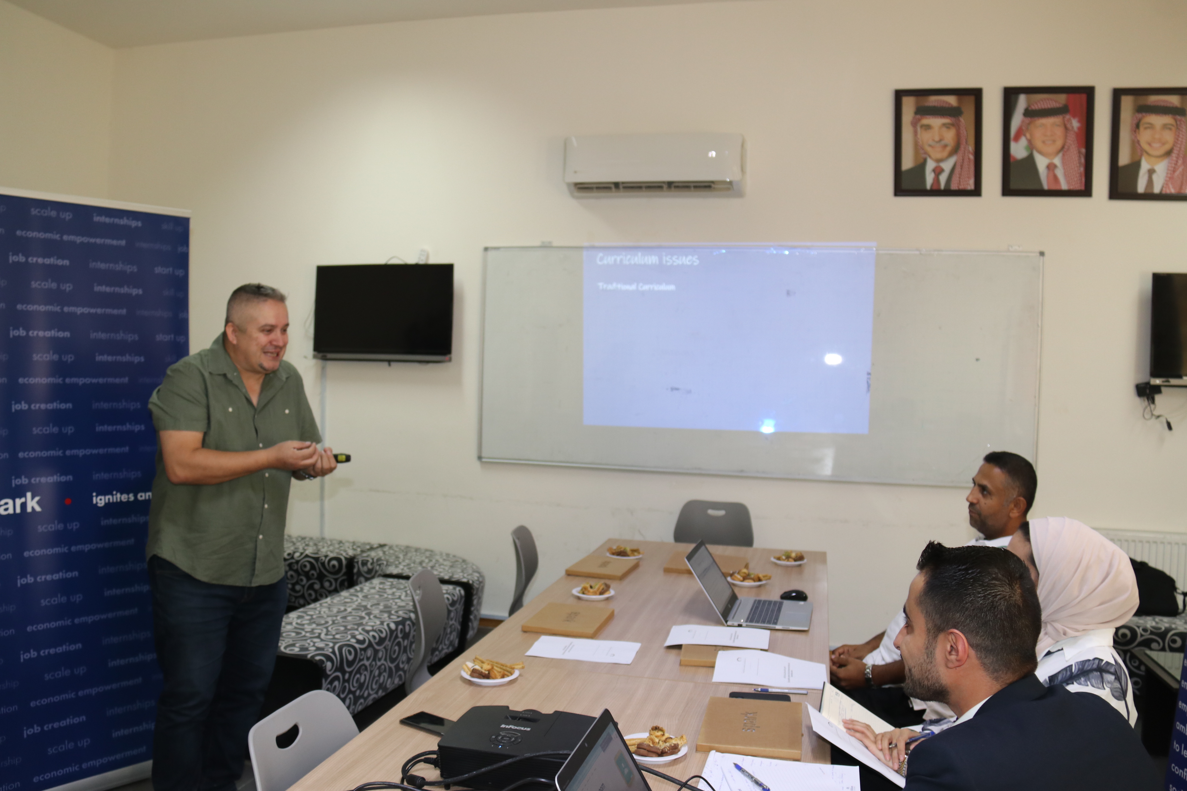 برنامج تدريبي مشترك بين "عمان العربية" ومنظمة سبارك العالمية3