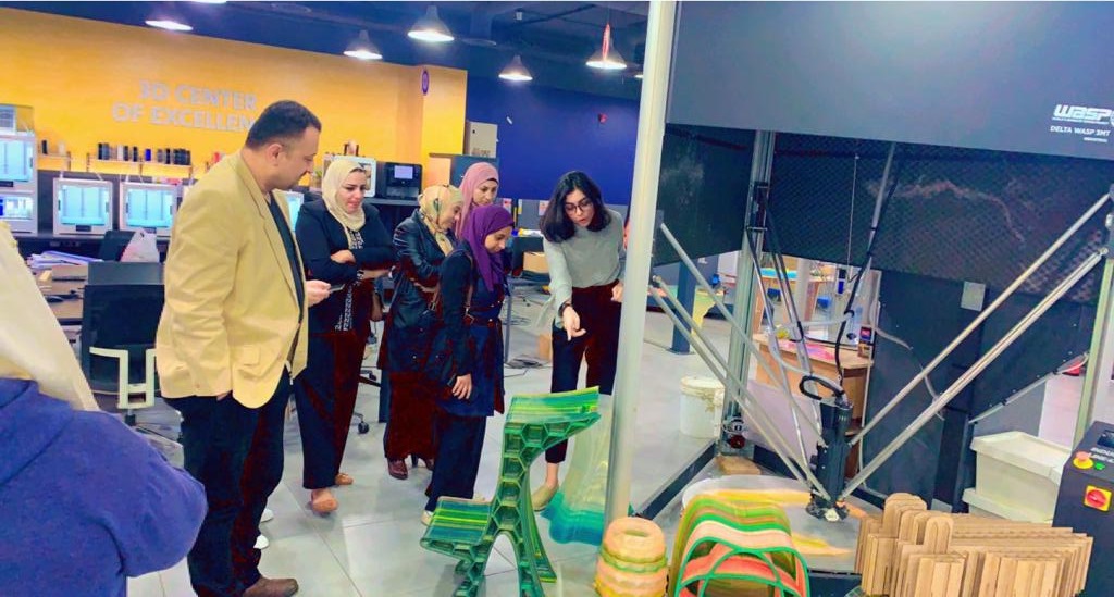 تربوية "عمان العربية" تزور مصنع الأفكار التابع لمؤسسة ولي العهد4