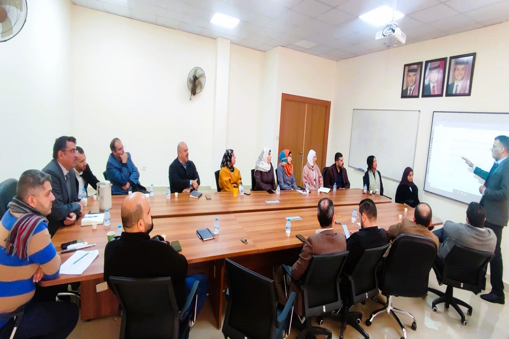 كلية العلوم الحاسوبية والمعلوماتية في "عمان العربية" تعقد ورشة عمل حول ضمان الجودة وتحسين الأداء المستمر3