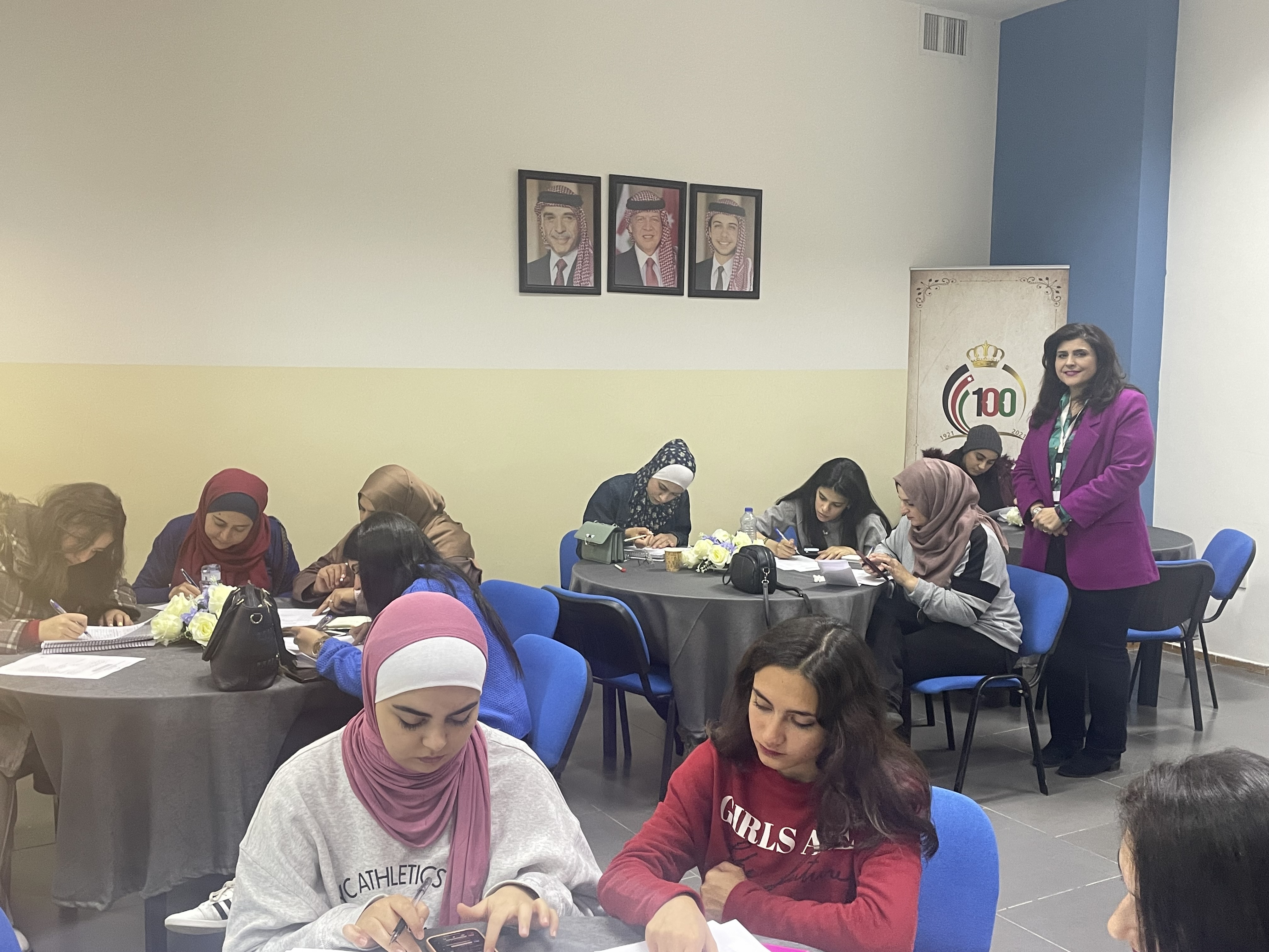ورشة "المحادثة باللغة الإنجليزية" لطلبة عمان العربية2