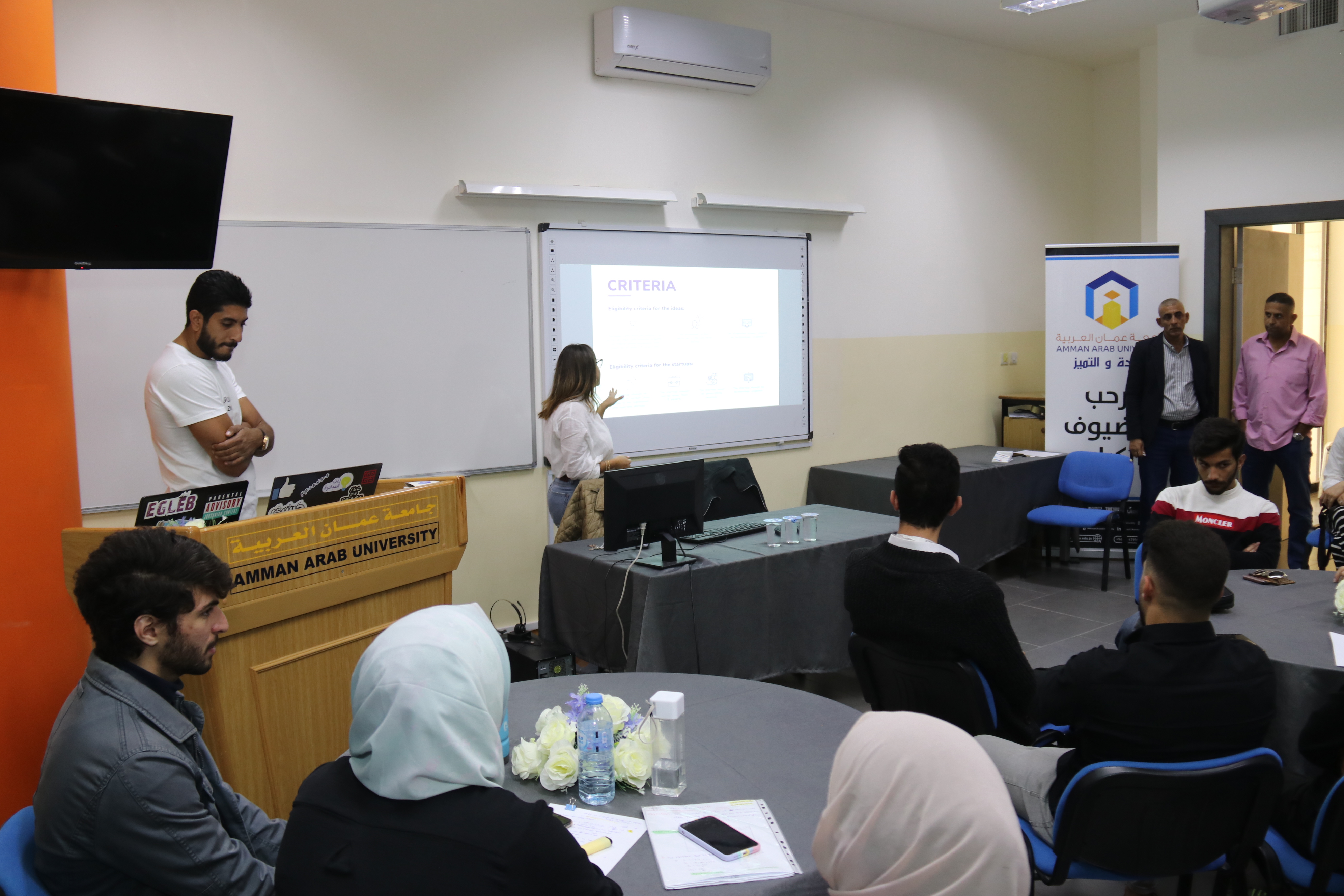 "عمان العربية" تعقد جلسة تعريفية لبرنامج "زين المبادرة 6" لطلبتها6