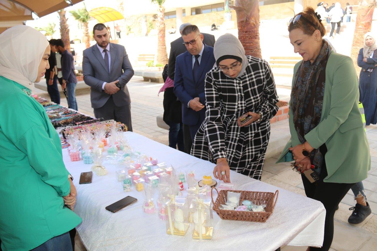 "عمان العربية" تستضيف فعاليات "سوق كرم" و "مبادرة احنا بكرا"7