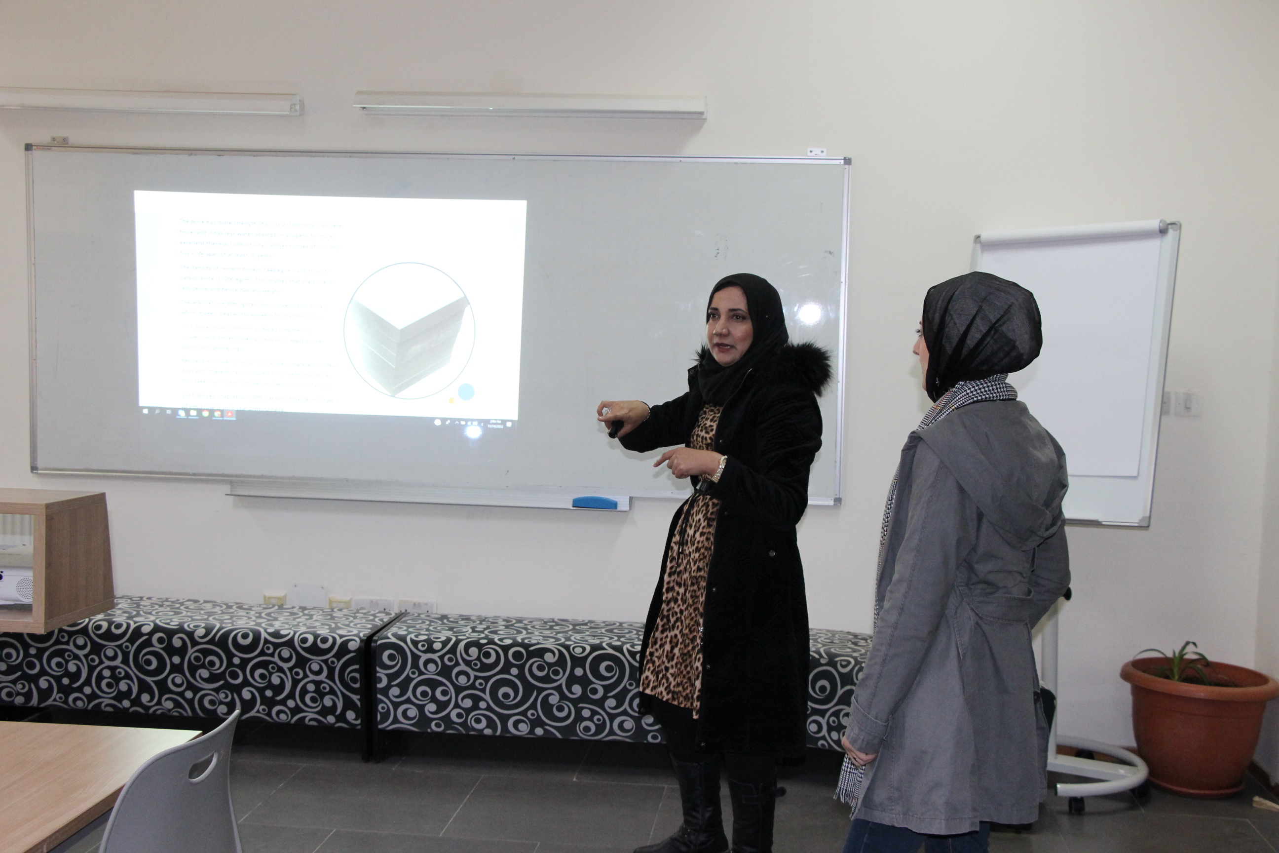 المشاريع الريادية لطلبة "عمان العربية" تتأهل للمشاركة في المسابقات المحلية 2