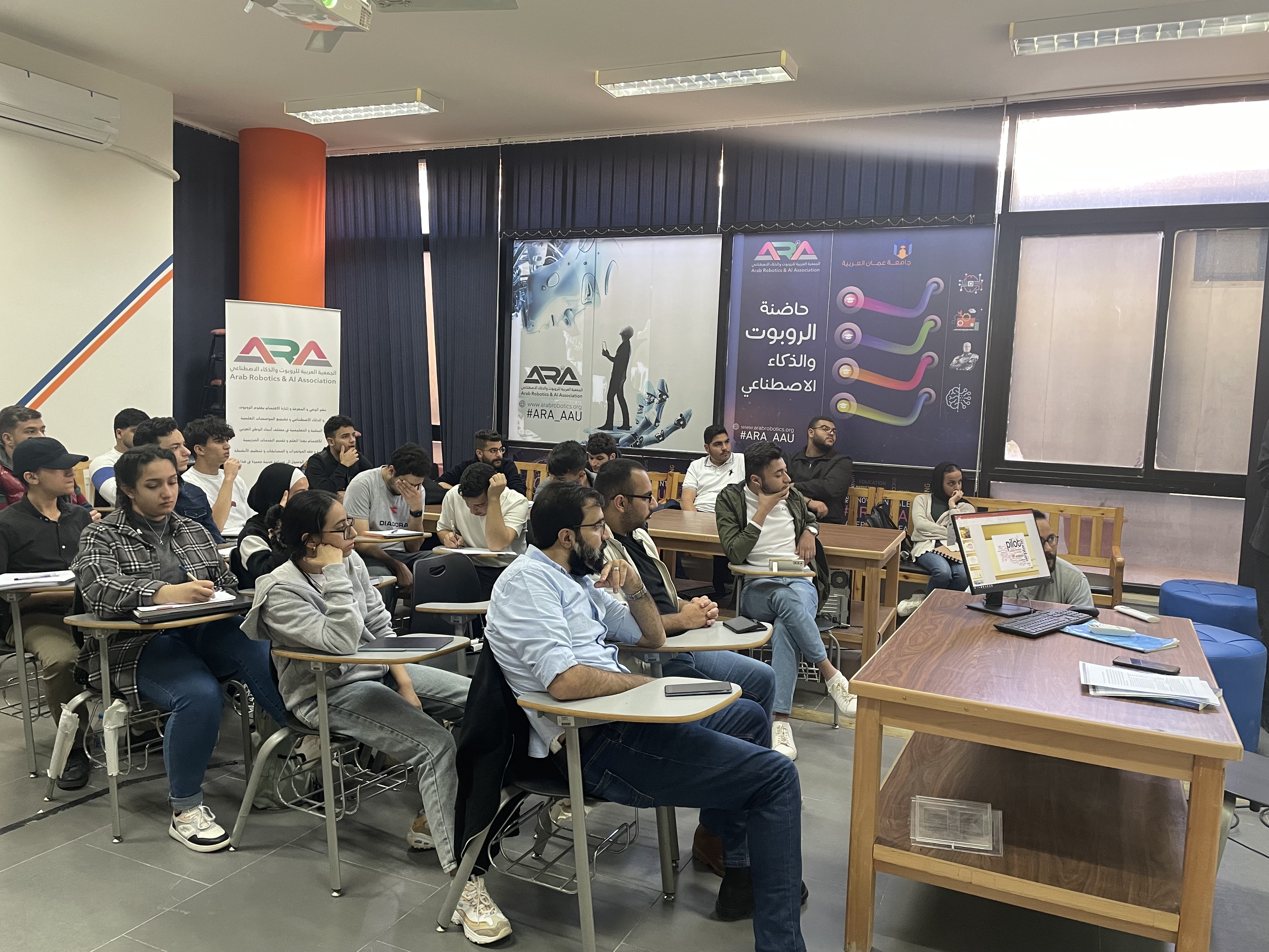 دورة "اللغة المتخصصة في الطيران" لطلبة عمان العربية1