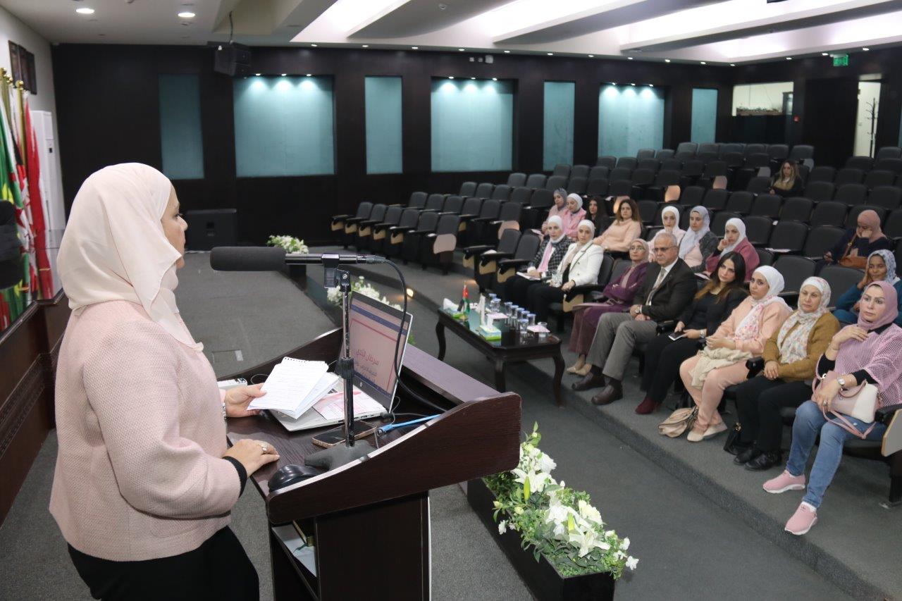 يوم توعوي بسرطان الثدي في جامعة عمان العربية7