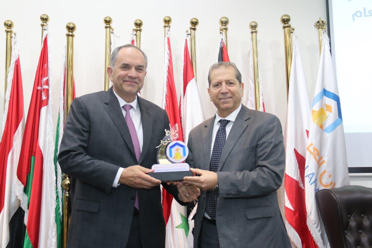 مؤتمر أثر الأمن السيبراني على الأمن الوطني في "عمان العربية"16