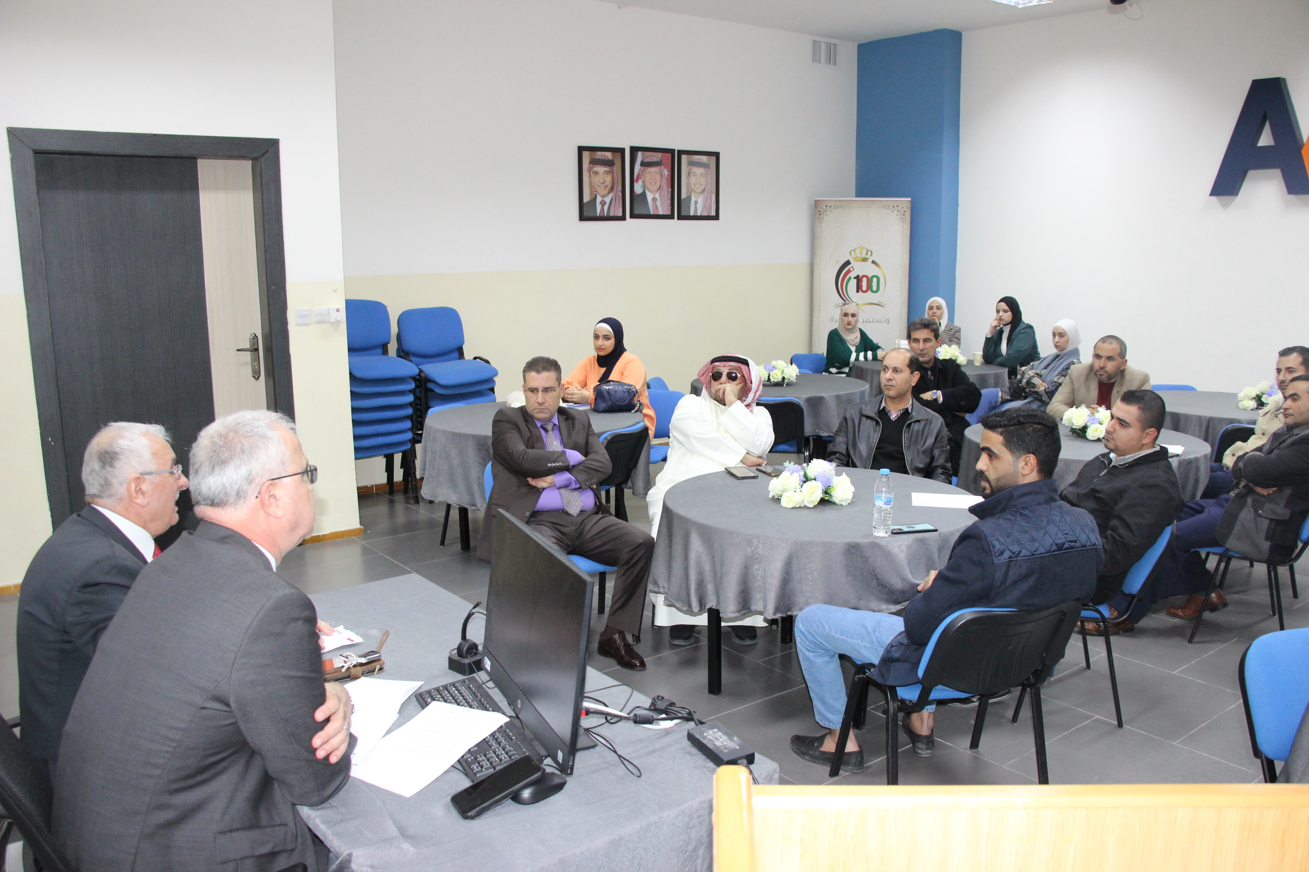 "عمان العربية" تلتقي بخريجي كلية الآداب والعلوم2