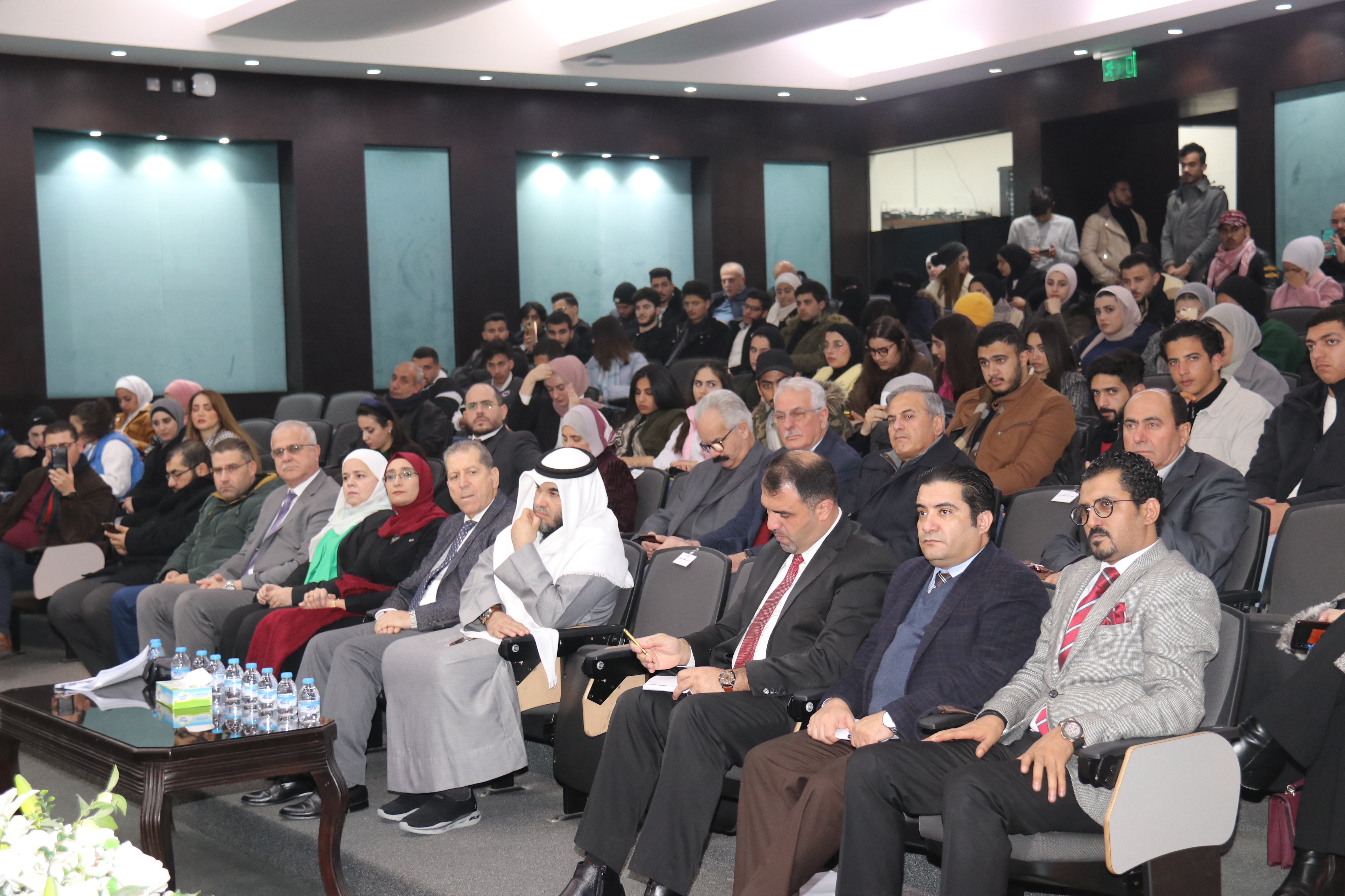 ندوة قانونية في جامعة عمان العربية لشرح مضامين قانوني الانتخاب والأحزاب4