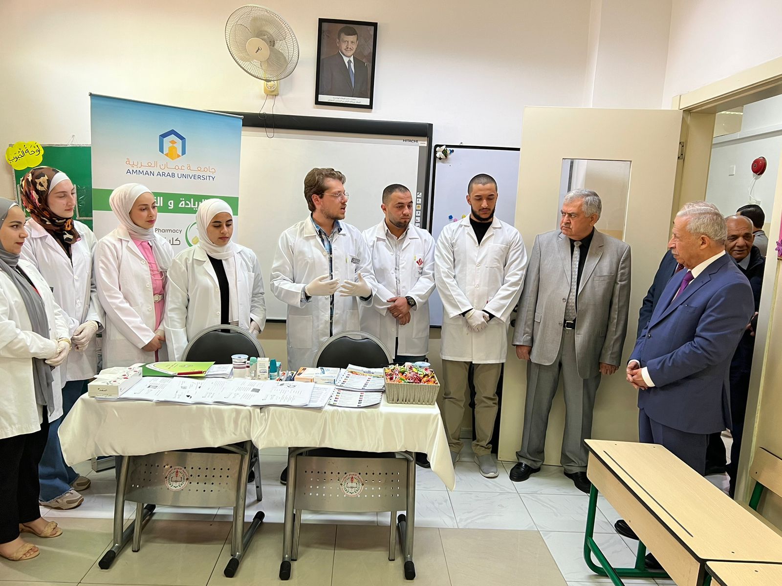 صيدلة "عمان العربية" تشارك في اليوم الطبي لأكاديمية الاتفاق الدولية2