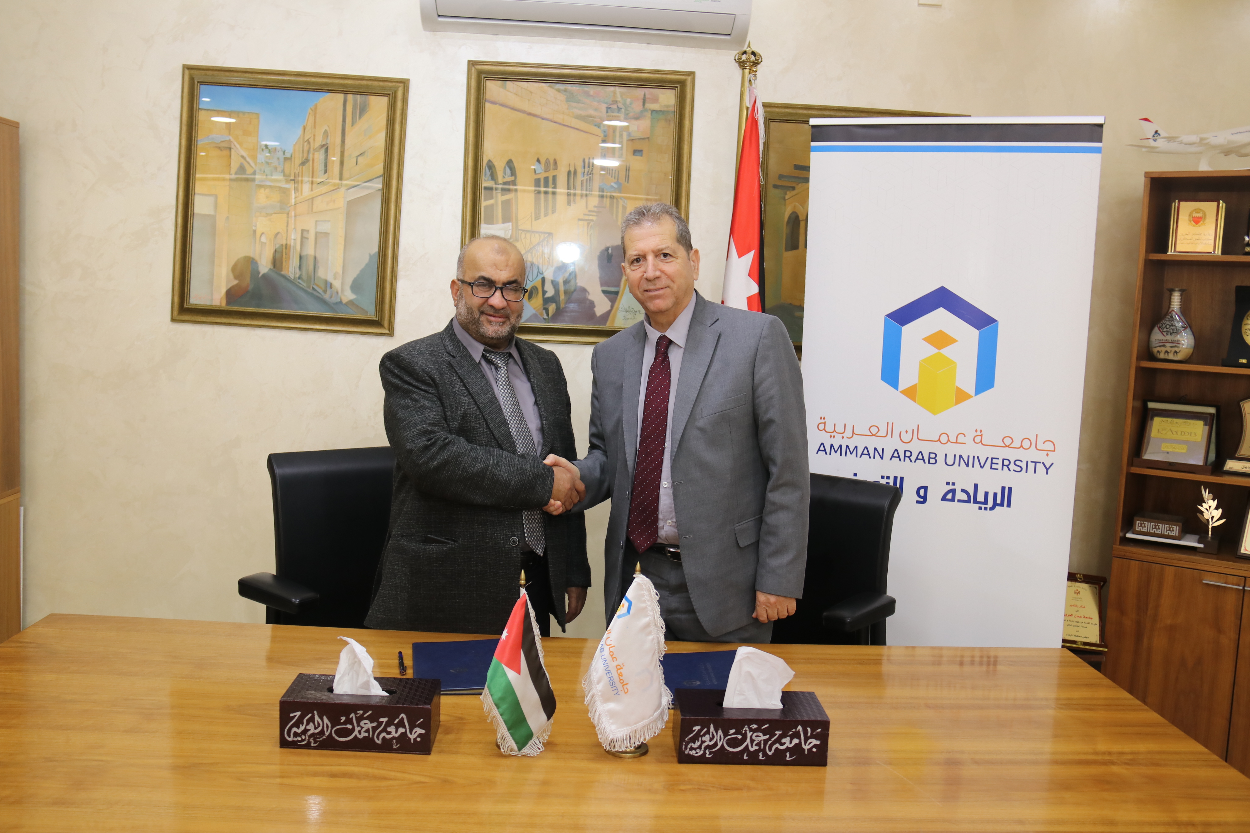 اتفاقية تعاون بين "عمّان العربية" واتحاد العاملين في وكالة الغوث الدولية "الاونروا" في الأردن4