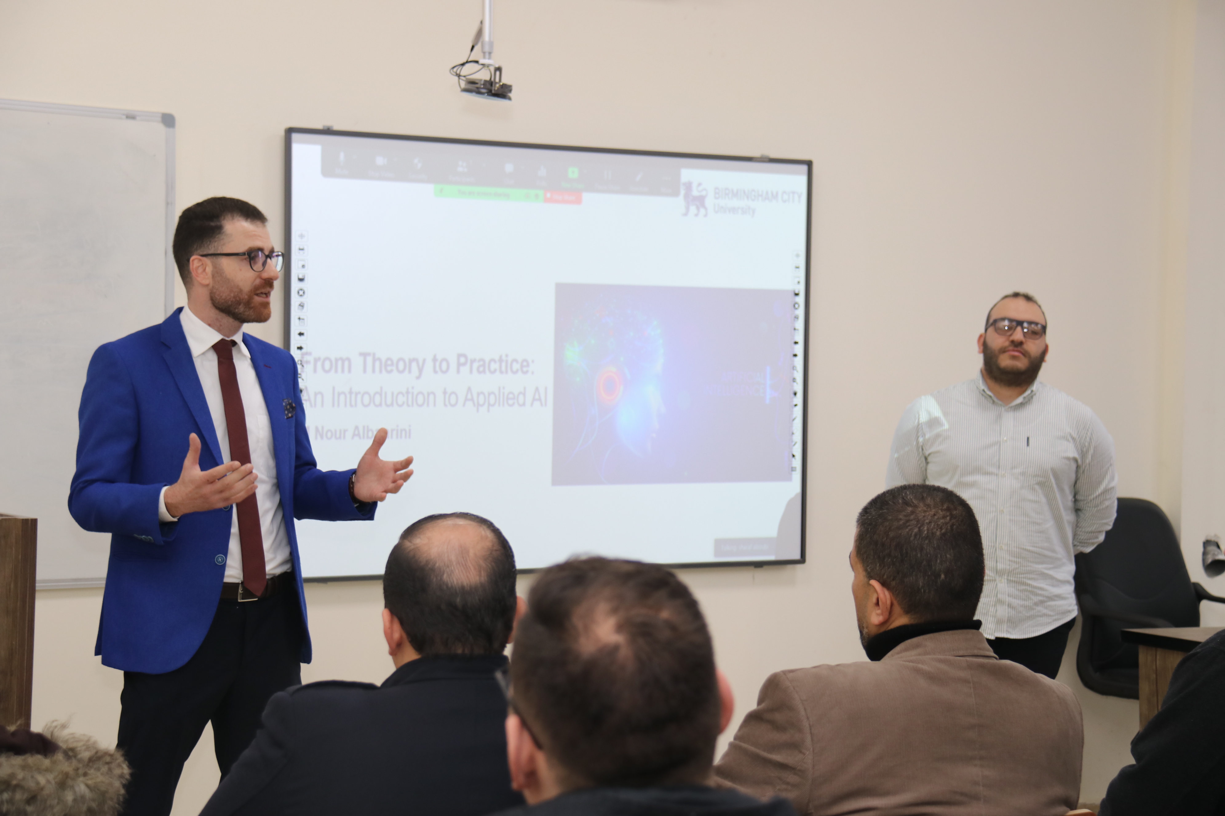 طلبة "عمان العربية" يطلعون على تجارب جامعة بيرمنجهام ستي في مجال الذكاء الاصطناعي1