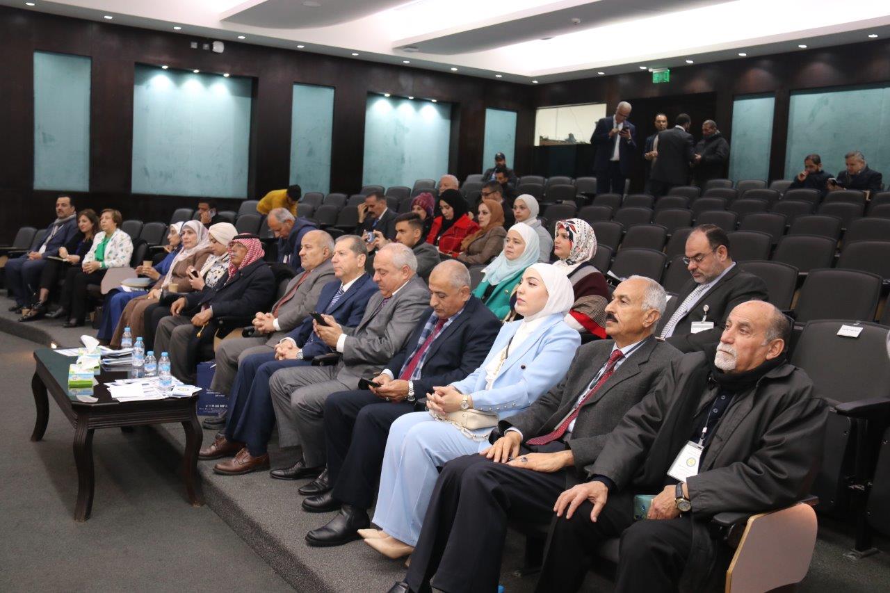 عزايزة يرعى مؤتمر الشباب الأردني الثالث في جامعة عمّان العربية33