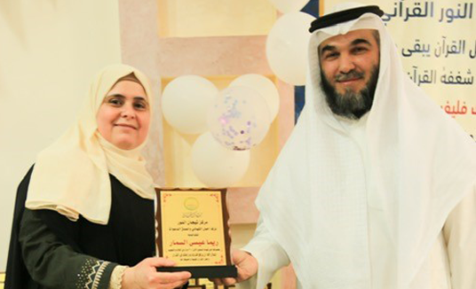 "عمان العربية" ترعى تخريج فوج الحافظات للقرآن الكريم في مركز تيجان النور القرآني3