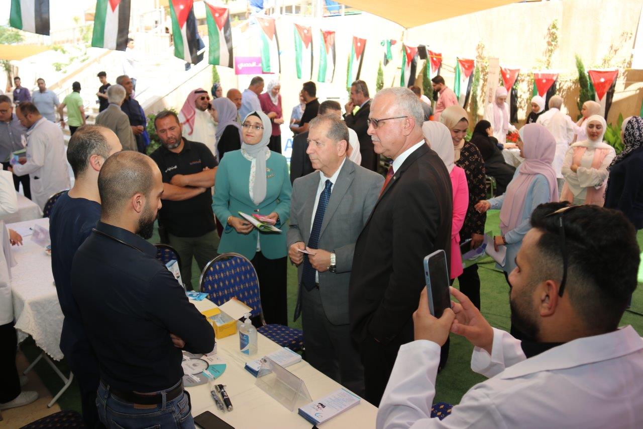 يوم طبي مجاني في "عمان العربية"13