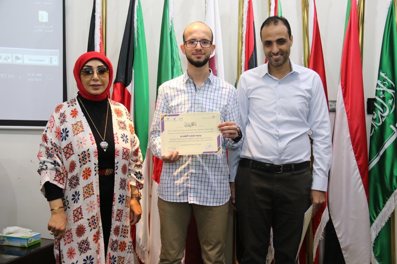 ندوة علمية بعنوان "منشورات بحثية" لطلبة جامعة عمان العربية13