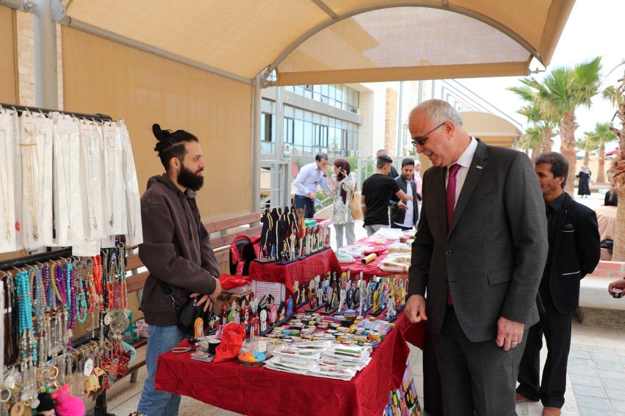 بازار مزن عمان العربية الخيري الثاني لدعم المجتمع المحلي 6