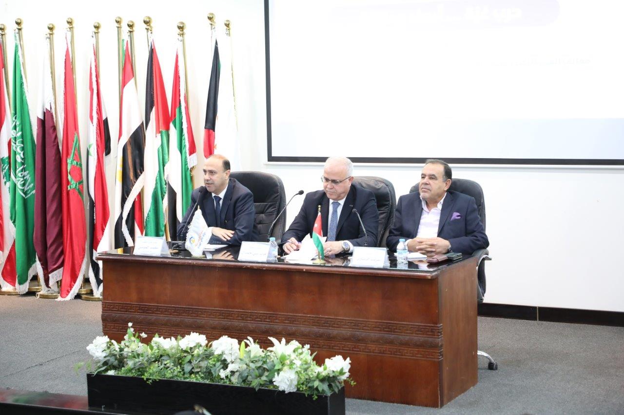 ندوة حوارية في جامعة عمان العربية بعنوان: "حرب غزة.. أبعاد ودلالات" 8